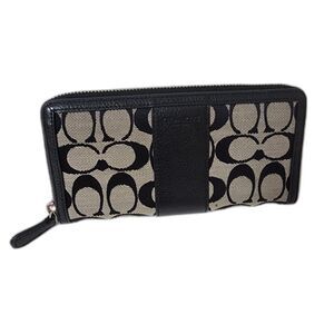 Coach Signature Accordion Continental Wallet
